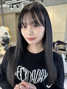 ティア(Tia.) 縮毛矯正/髪質改善トリートメント/就活/黒染め/ブルーブラック