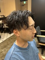 スティーロ 渋谷(Steelo)&nbsp;センターパート×ツイストパーマ