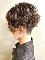 ベジータ(VEGETA) 前下がりパーマ