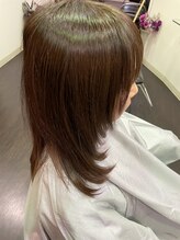 ヘアデザイン グロス(Hair Design GLOSS) 顔周りレイヤー