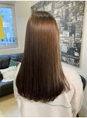 自然な仕上がりが人気の秘密♪大人女性に人気の縮毛矯正