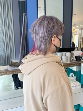 コワファースト 大分(COIFF1RST) マッシュウルフのハイトーンカラー