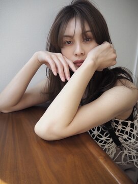 ダークグレージュかきあげスタイル