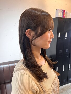 ヴィップルーム(viproom) ツヤ髪スタイルブルージュマッシュウルフイヤリングカラー