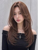 ユーフォリア 新宿通り(Euphoria)&nbsp;ブラウンロングレイヤー外ハネくびれシースルーバング