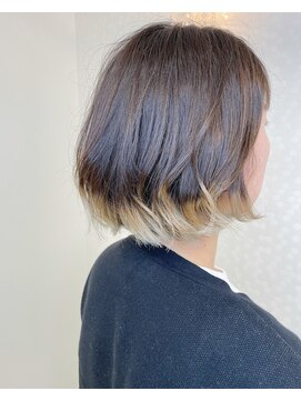 ヘアーアンドメイク ドレス(DRESS) 裾カラー ホワイティ