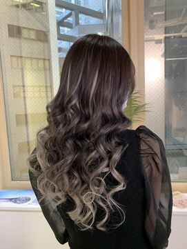 グロウ 渋谷(grow) プルエクステでつくる海外グラデーション