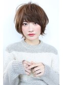 〈束感ショート〉で大人の外ハネマッシュ