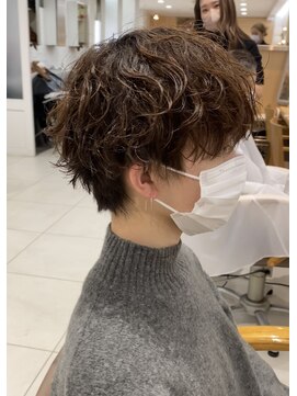 ヴァンカウンシル 金山(VANCOUNCIL kanayama) 波巻きパーマ