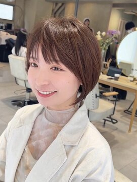 ティア(Tia.) （ショートヘア/丸みショート/小顔ショート/前髪/ショートボブ）