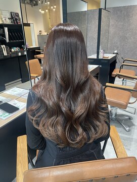 アリーズ(ALLYS) 透明感たっぷりナチュラルベージュ◎