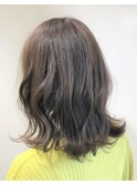 アッシュグレージュ