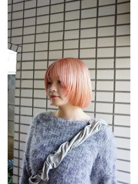 サーモンピンク　