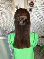 フェリーチェ(Felice)&nbsp;ハーフアップ　参列ヘア　タイトアレンジ