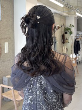 ゆる巻きハーフアップアレンジ