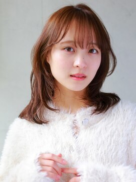 ガリカ 博多(Gallica) 柔らかい透け感のブラウンベージュ x ミディアムレイヤー