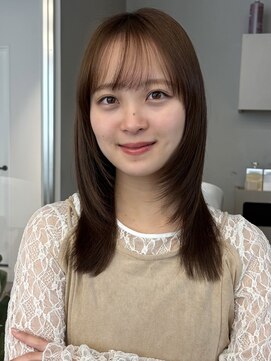 トリッカ シブヤ(TRICCA SHIBUYA) シースルー/レイヤー/艶髪/オリーブベージュ