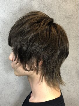 ヘアサロンM 新宿 今流行りのメンズウルフ