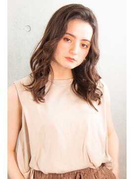 クロエ 中野(Cloe) ツヤ髪ウェーブ