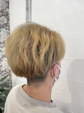 ドルチェルーチェ(DOLCE LUCE) メンズ　ツーブロック　ブランドカラー