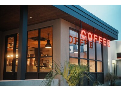 併設したMOD'S COFFEE STANDは9：00-20：00まで営業しています！