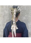 Special hair set.