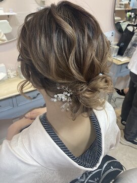 プーペ(pupe) アップヘア