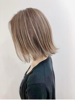 ミスグランディーヴィラス(Miss Grandee VILLAS)&nbsp;前下がりボブミディ/ハイライト/透明感/20代30代40代