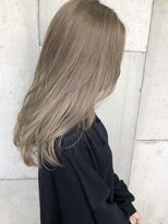 ルモア(RUMOR) 【ツヤも透明感もほしい】どっちも叶うRUMORのハイトーンカラー