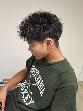 ニアウ 伊勢崎連取店(Niau) 刈り上げショートマッシュ縦落ちツイストパーマ