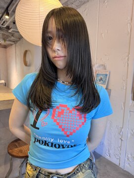 ルーム(Loom.) レイヤーカット レイヤースタイル ハッシュカット