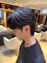 アルム オモテサンドウ(ALLM omotesando)&nbsp;韓国風カルマパーマ メンズ韓国ヘア メンズカット 原宿 表参道