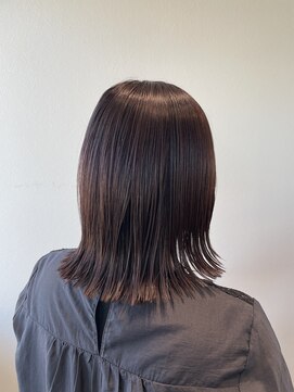 つるりんちょ/髪にドラマを/切りっぱなし/ミディアムカット/艶髪