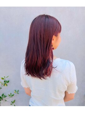 ラズベリーピンク