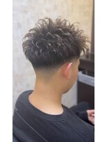 ラグジュアリーバーバーカミング 入間店(Luxury BARBER Kaming)&nbsp;テーパーフェード