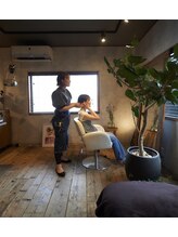 ショウマンビューティーアンドコーヒー(SHOW MAN Beauty &Coffee)&nbsp;成瀬 麗