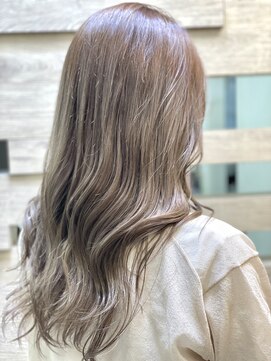 テテ(TETE) 透け感ベージュ