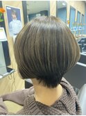くびれショートヘア