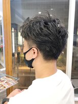 ヘッズ 本八幡店(HEADS)&nbsp;MEN'S HAIR  センターパート　ツイストスパイラル　コンマヘア
