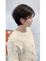 スタンス(stance) 小顔引き締め効果で重く見えない~暗めマニッシュショート!