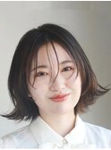 動きのあるウルフ風ボブ