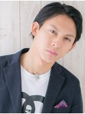 アースカラーで旬の七三分けマッシュウェットヘアk名護大東
