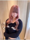 ピンクベージュ