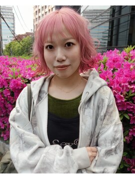 レコ 渋谷(LECO) ベビーネオンピンクレイヤーボブケアブリーチ