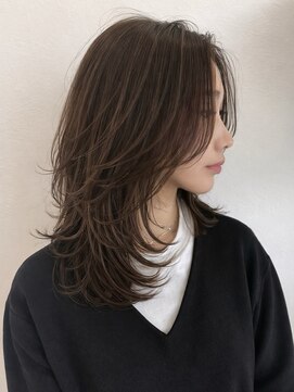 リエンスクレア(RIENS xrea) 大人スタイル｜レイヤーカット｜担当：山本優舞（RIENS xrea）