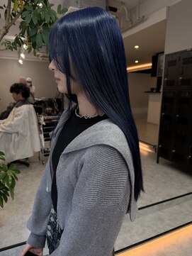 ダイアモンドリリーキートス(Diamond Lily kiitos) ネイビーブルー(ひなた指名)ブリーチカラー/一宮/ワンブリーチ