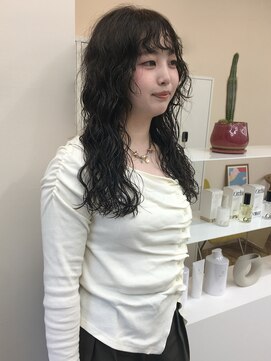 チーカ(chica) ハードロングパーマ×オリーブカラー