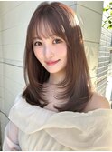 透明感まろやかブラウン×ワンカールで決まるミディアムレイヤー