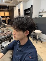 アロー 船橋店(AROH)&nbsp;シャドウパーマ｜自然な束感と柔らかいカールのメンズヘア