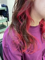 ヘアーアンドメイク ニッキ(hair&make nikki) インナーカラーピンクレッド